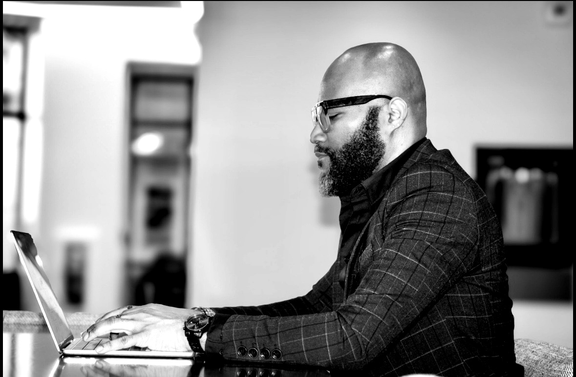 Lee Williams developing organizational frameworks at work